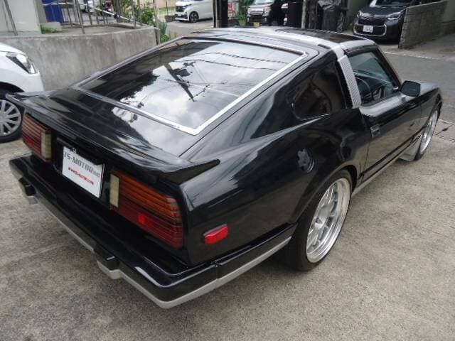 1983 Nissan Fairlady Z JDM car for sale — photo 2 of 18
