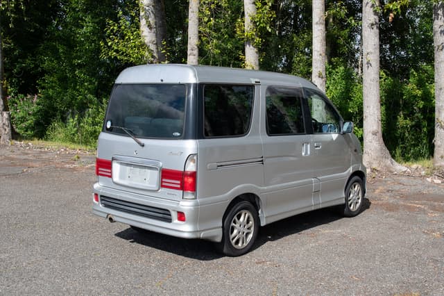 2001 Daihatsu Atrai JDM car for sale — photo 6 of 15
