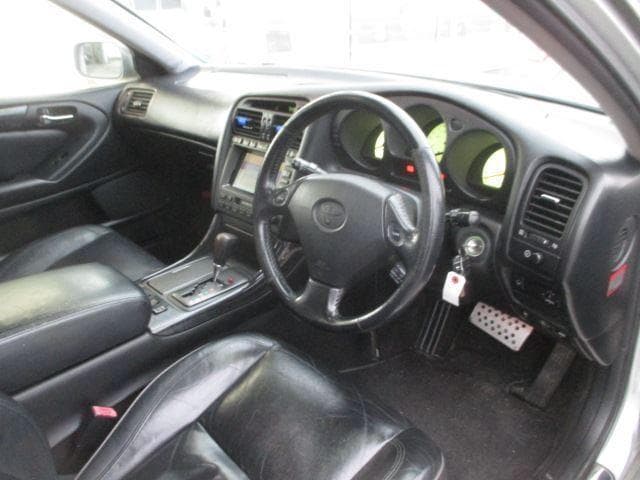 1998 Toyota Aristo JDM car for sale — photo 2 of 9