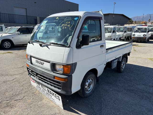 1998 Daihatsu Hijet JDM car for sale — photo 4 of 25