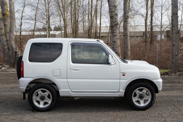 2000 Suzuki Jimny JDM car for sale — photo 5 of 14