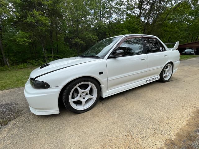 1995 Mitsubishi Lancer Evolution JDM car for sale — photo 14 of 15
