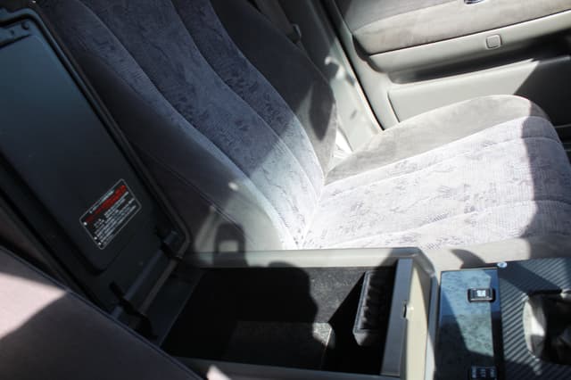 2000 Toyota Crown JDM car for sale — photo 23 of 25