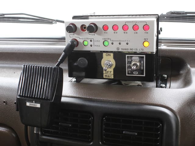 1992 Daihatsu Hijet JDM car for sale — photo 11 of 25