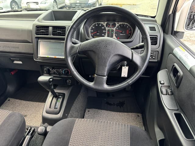 2004 Mitsubishi Pajero Mini JDM car for sale — photo 10 of 18