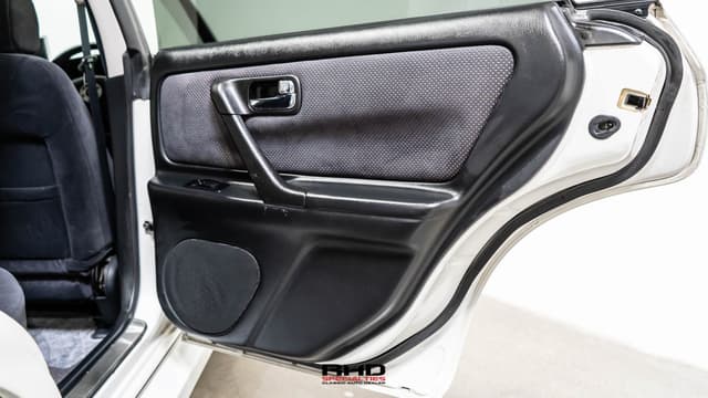 1998 Nissan Stagea JDM car for sale — photo 15 of 25