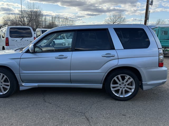 2005 Subaru Forester JDM car for sale — photo 2 of 11