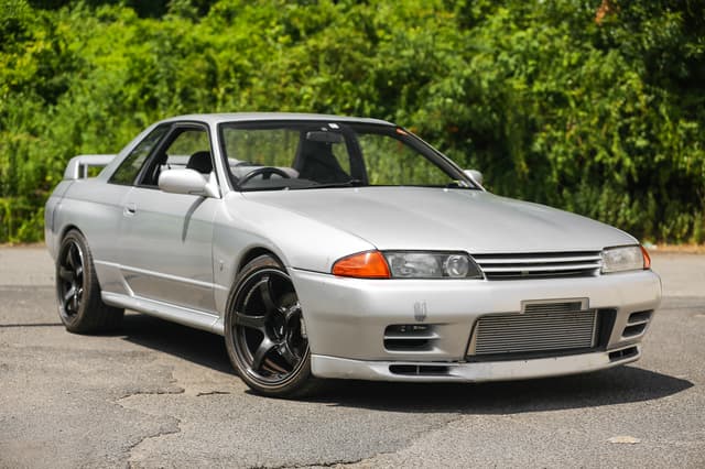 1991 Nissan Skyline JDM car for sale — photo 4 of 25