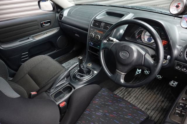 2002 Toyota Altezza JDM car for sale — photo 22 of 25