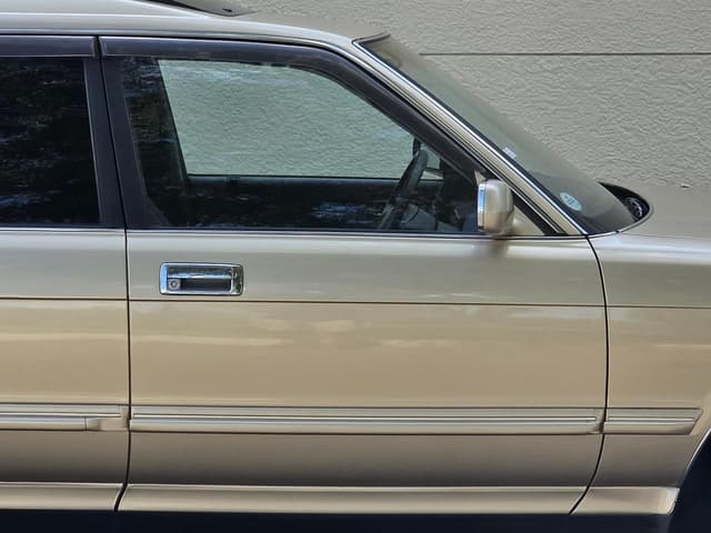 1994 Toyota Crown JDM car for sale — photo 16 of 25