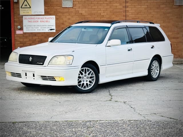 2003 Toyota Crown JDM car for sale — photo 3 of 25