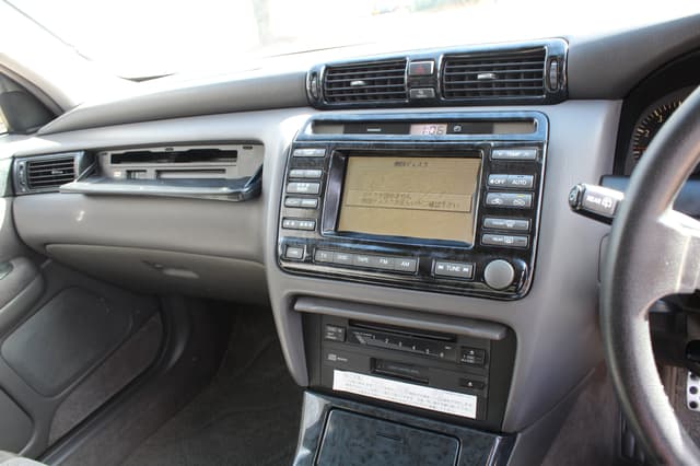 2000 Toyota Crown JDM car for sale — photo 20 of 25