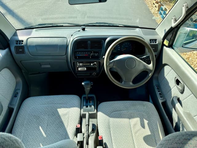 1999 Suzuki Every JDM car for sale — photo 8 of 18