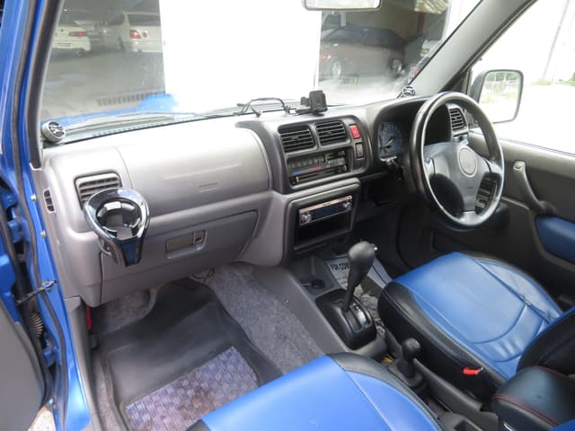 2000 Suzuki Jimny JDM car for sale — photo 21 of 25