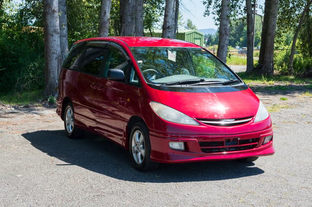 2000 Toyota Estima JDM car for sale — photo 3 of 10