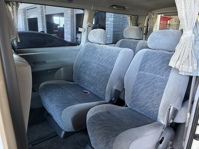 1997 Toyota Regius JDM car for sale — photo 4 of 13