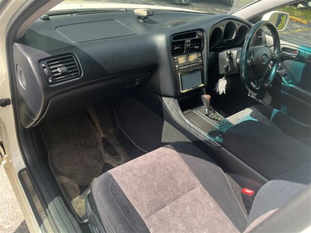 1997 Toyota Aristo JDM car for sale — photo 12 of 17