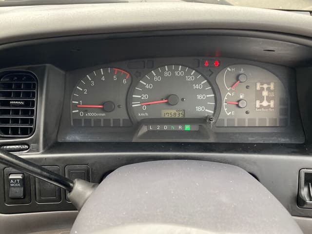 1995 Mitsubishi Delica JDM car for sale — photo 8 of 10
