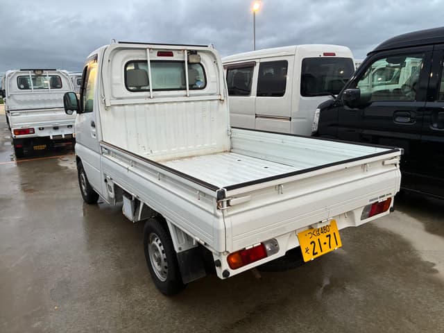 2010 Mitsubishi Minicab JDM car for sale — photo 2 of 5