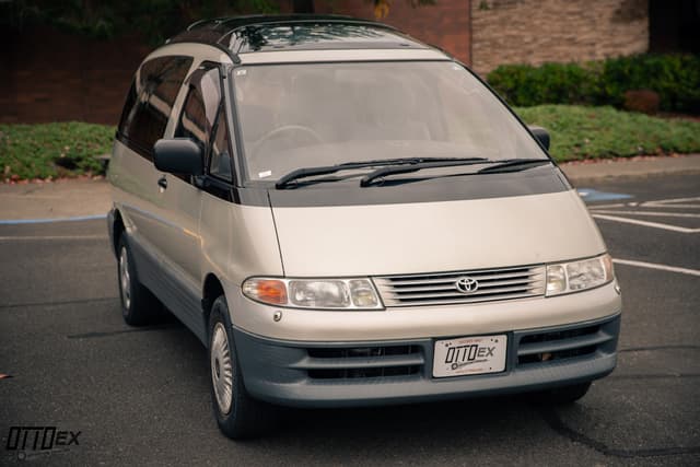 1995 Toyota Estima JDM car for sale — photo 5 of 25