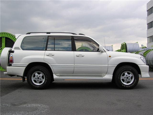 1998 Toyota Land Cruiser JDM car for sale — photo 20 of 25