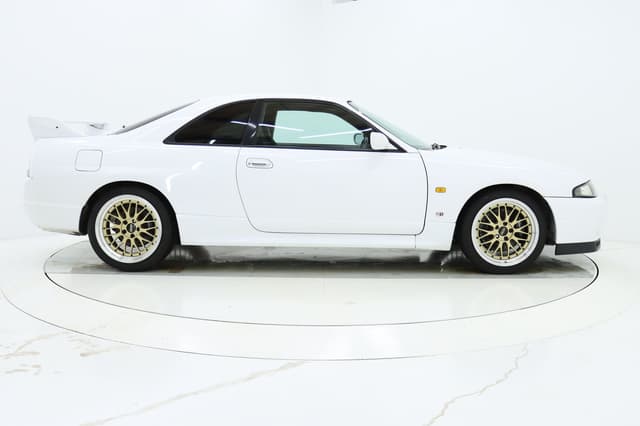 1996 Nissan Skyline JDM car for sale — photo 6 of 25