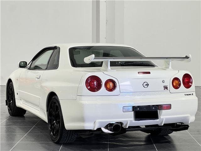 2001 Nissan Skyline JDM car for sale — photo 2 of 16