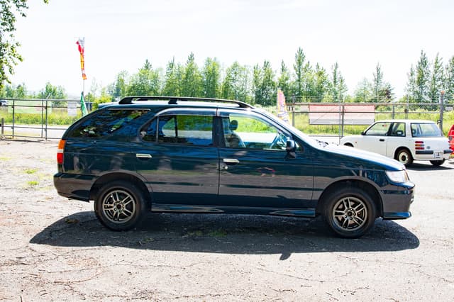 1999 Nissan Rnessa JDM car for sale — photo 7 of 15