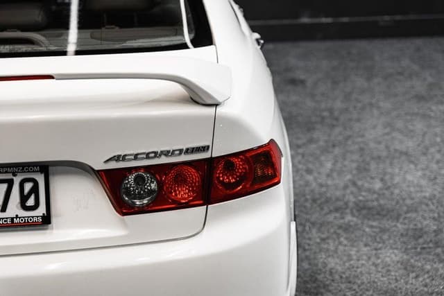 2006 Honda Accord JDM car for sale — photo 14 of 20