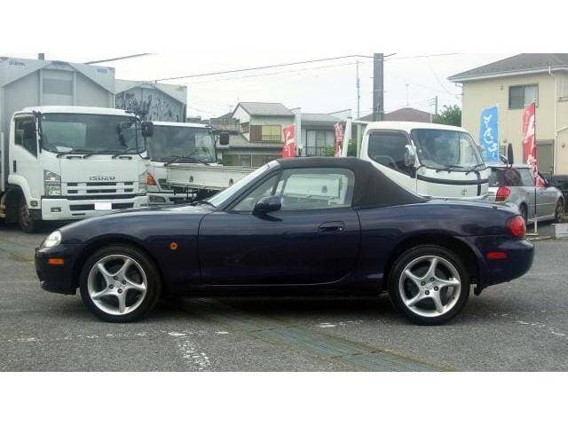 2001 Mazda Roadster (Eunos Roadster / MX-5) JDM car for sale — photo 11 of 20