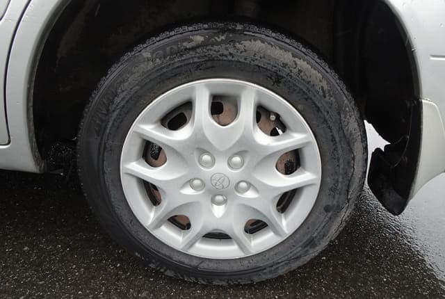 2001 Toyota Carina JDM car for sale — photo 10 of 25