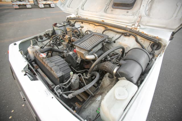 1998 Suzuki Jimny JDM car for sale — photo 23 of 25