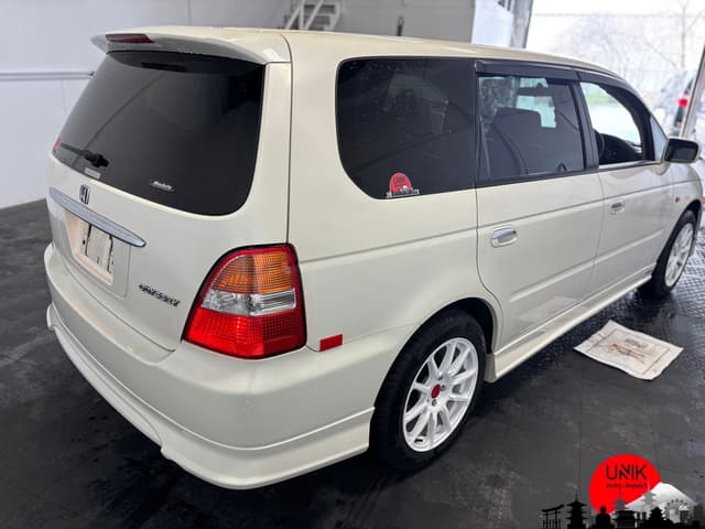 2000 Honda Odyssey JDM car for sale — photo 2 of 24