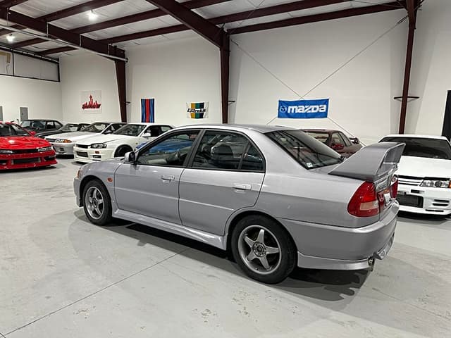 1996 Mitsubishi Lancer Evolution JDM car for sale — photo 10 of 18