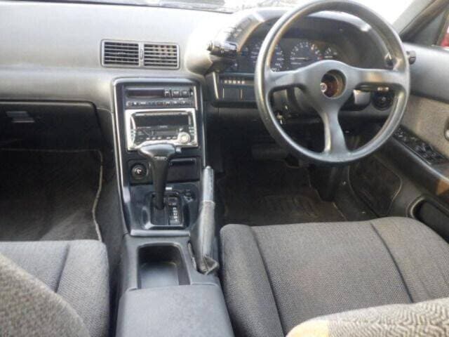 1990 Nissan Skyline JDM car for sale — photo 3 of 8