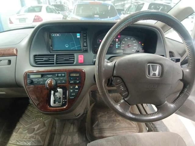 2000 Honda Odyssey JDM car for sale — photo 10 of 10
