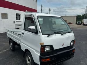 1996 Mitsubishi Minicab JDM car for sale