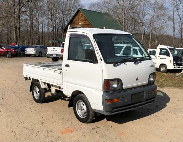 1998 Mitsubishi Minicab JDM car for sale — photo 4 of 25