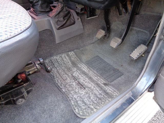 1991 Toyota Land Cruiser JDM car for sale — photo 14 of 25