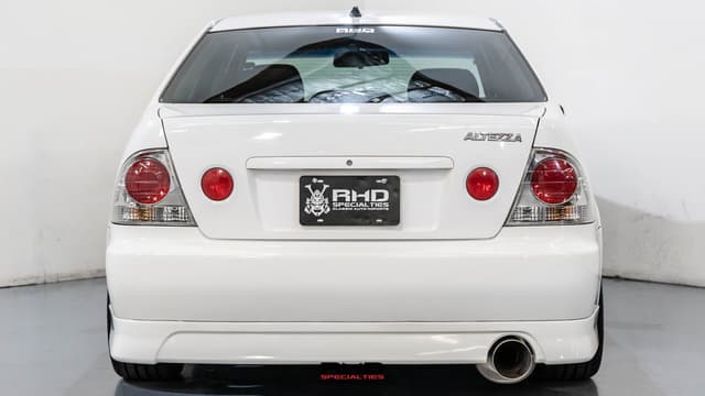 1999 Toyota Altezza JDM car for sale — photo 6 of 25
