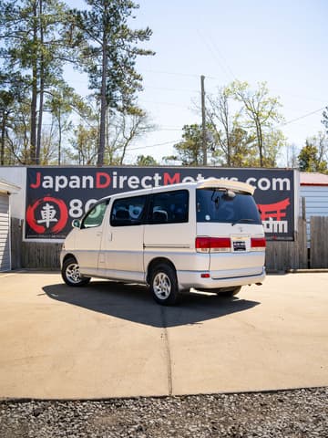 1999 Toyota Regius JDM car for sale — photo 2 of 15
