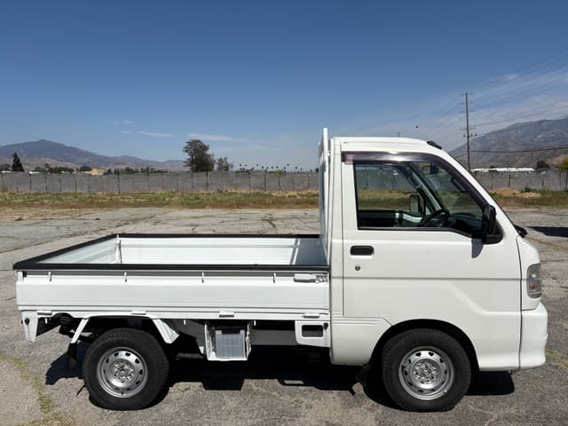 2000 Daihatsu Hijet JDM car for sale — photo 8 of 25