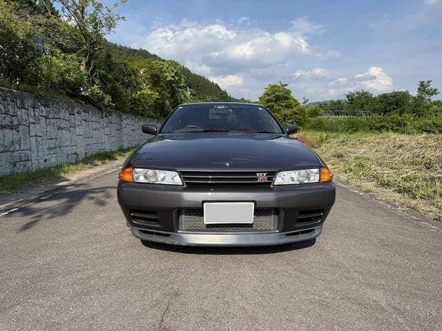 1992 Nissan Skyline JDM car for sale — photo 8 of 19