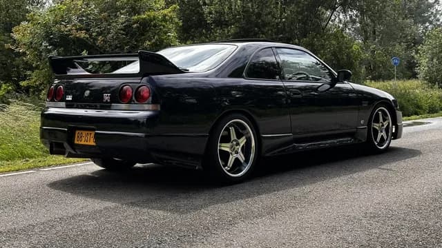 1996 Nissan Skyline JDM car for sale — photo 3 of 25