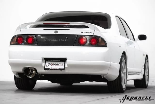 1994 Nissan Skyline JDM car for sale — photo 8 of 25