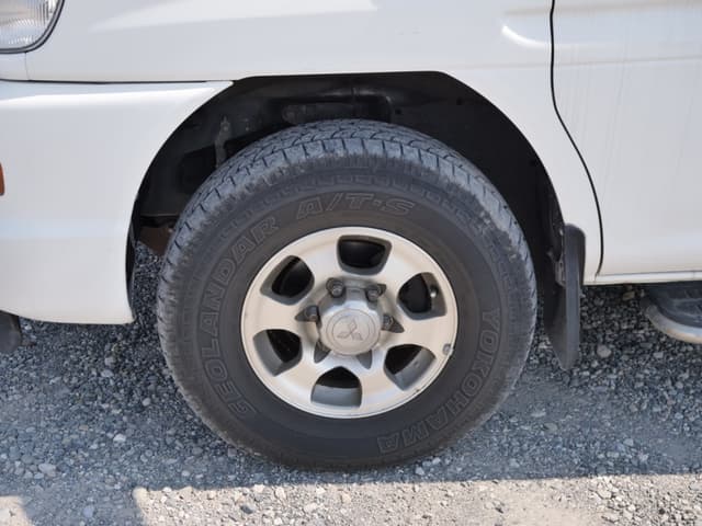 1999 Mitsubishi Delica JDM car for sale — photo 19 of 25