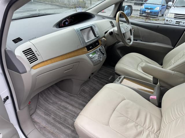 2006 Toyota Estima JDM car for sale — photo 12 of 18
