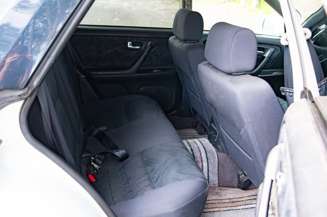 2001 Nissan Stagea JDM car for sale — photo 9 of 15