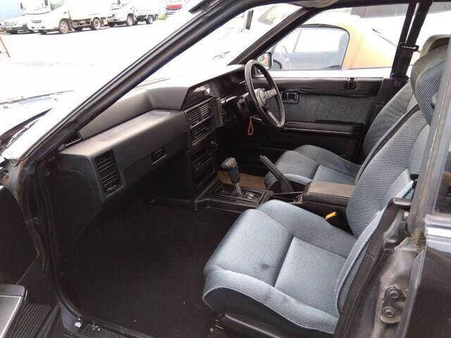 1988 Nissan Skyline JDM car for sale — photo 3 of 6