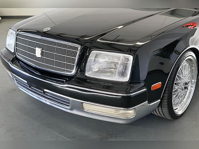 1999 Toyota Century JDM car for sale — photo 4 of 25